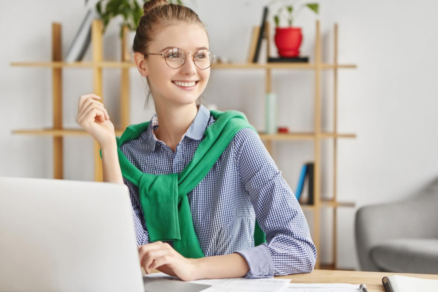 Индивидуальная работа с участниками программ